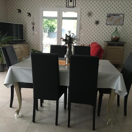 Apartamento Au Vieux Bourg Guécélard Exterior foto
