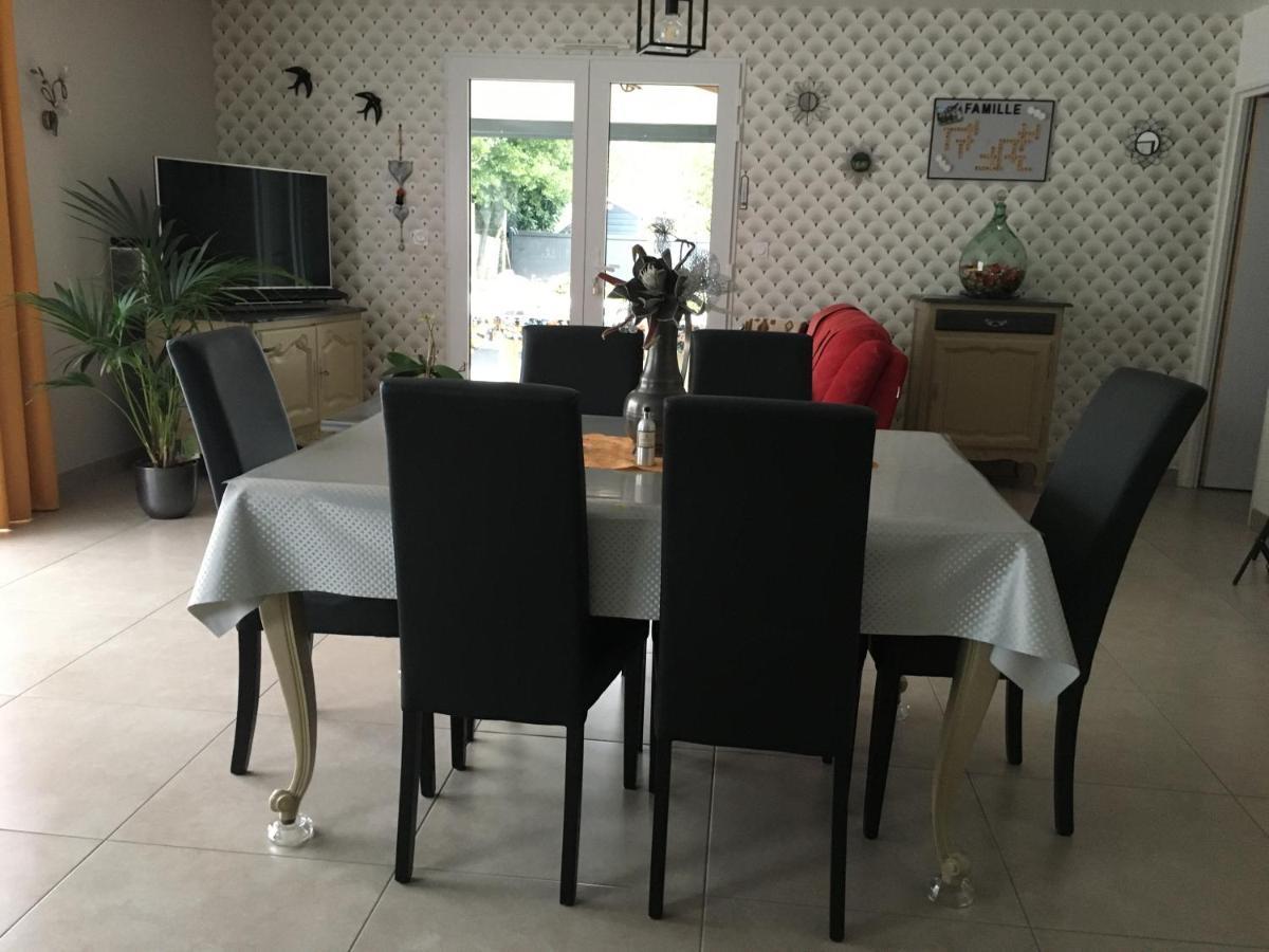 Apartamento Au Vieux Bourg Guécélard Exterior foto