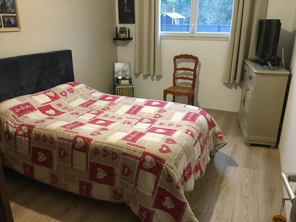 Apartamento Au Vieux Bourg Guécélard Exterior foto